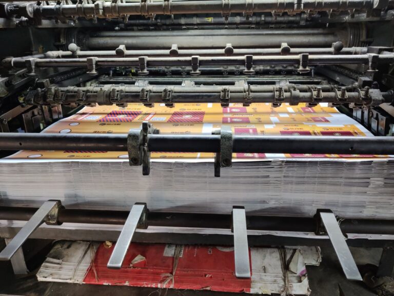 Compare Cheap Printing Quotes in London: Checklist for Paper and Finishes